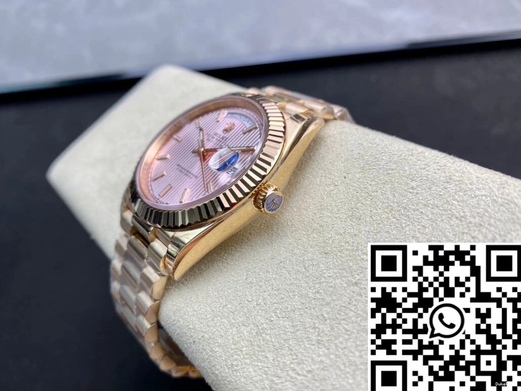 Rose EW Date Gold Factory Rolex M228235-0005 Day 0302